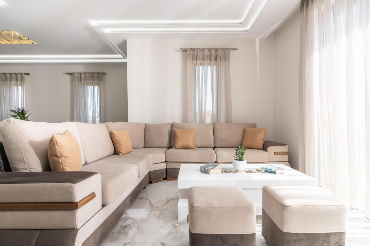 Boheme Villa By "Elite" Kalpaki  Luaran gambar